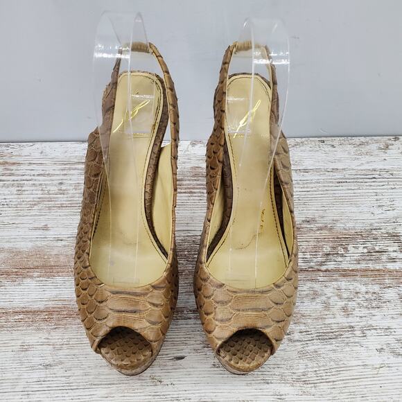 Brian Atwood Snakeskin Pumps 7.5 - Picture 3 of 8